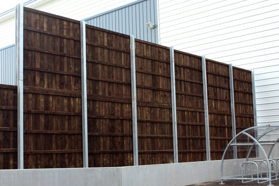 Acoustic Fencing and Traffic Sound Barriers in London with Hush Soundproofing