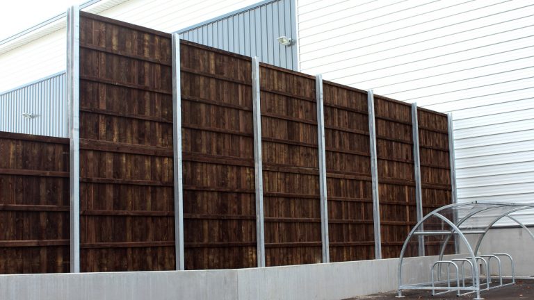 Acoustic Fencing and Traffic Sound Barriers in London with Hush Soundproofing